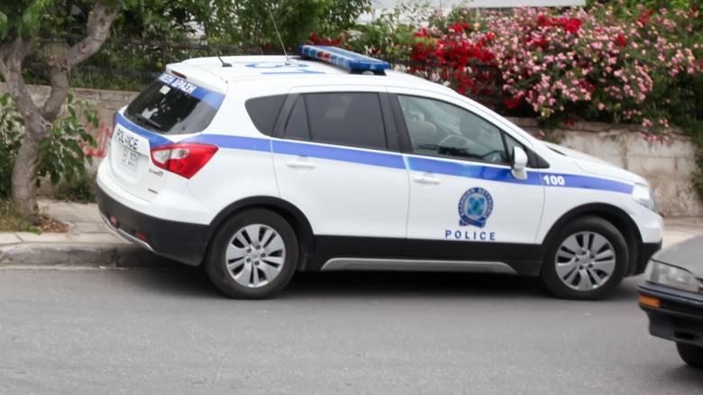 Κρήτη: Αστυνομικός πήρε κρατούμενο από το τμήμα και τον επέστρεψε μετά από τρεις ώρες