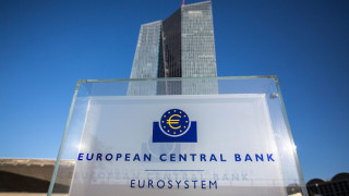 Η ΕΚΤ αντίθετη στο να μειωθούν οι συναλλαγές με μετρητά στα 300 ευρώ - Υπαναχωρεί η κυβέρνηση