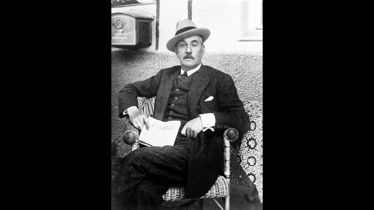 1922, Γερμανία. Ο Ιταλός συνθέτης της Όπερας, Τζιάκομο Πουτσίνι, στο Ομπεράμεργκαου, της Γερμανίας.