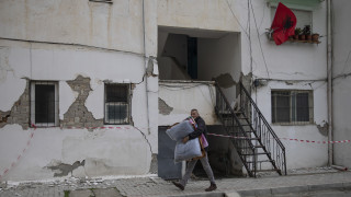 Σεισμός Αλβανία: Αυξήθηκε ο αριθμός των νεκρών - Στον δρόμο 10.000 άνθρωποι