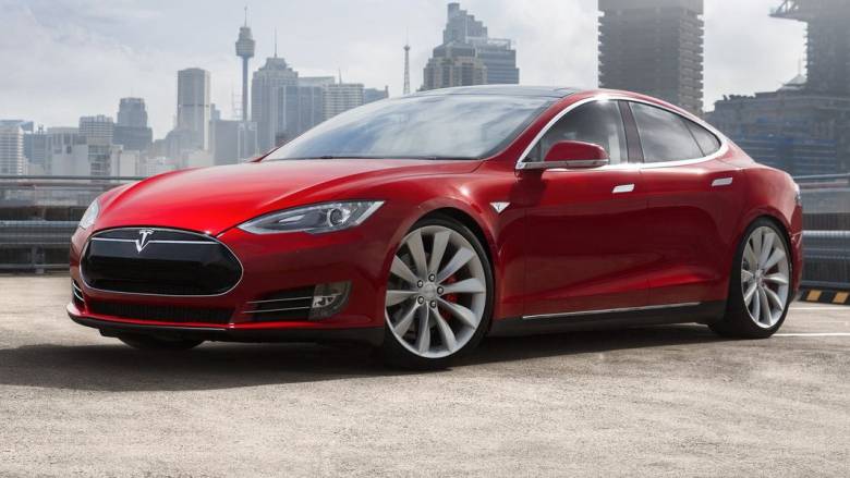 Πόσους κινητήρες και πόσες μπαταρίες έχει αλλάξει ένα Tesla Model S στο 1 εκατομμύριο χιλιόμετρα;