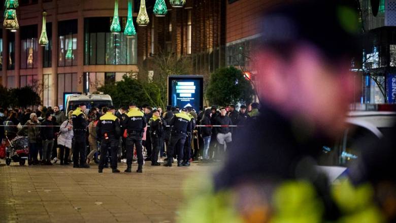 Επίθεση με μαχαίρι στη Χάγη: Ο δράστης δεν φαίνεται να είχε τρομοκρατικό κίνητρο