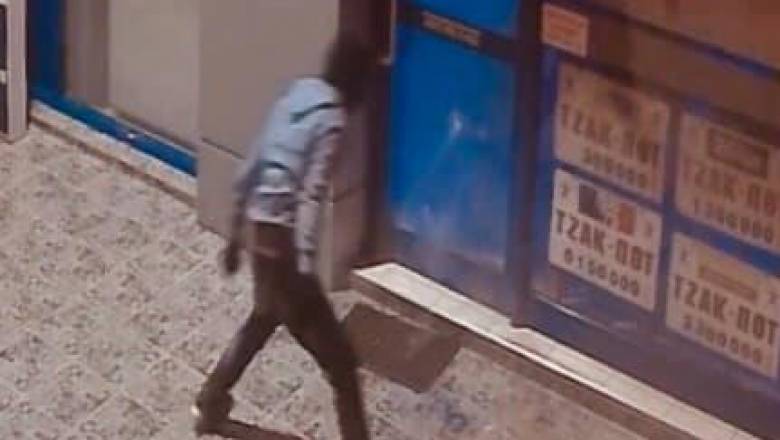 Φωτογραφία – ντοκουμέντο: Πώς δρούσε νεαρός που είχε «ρημάξει» καταστήματα στα νότια προάστια