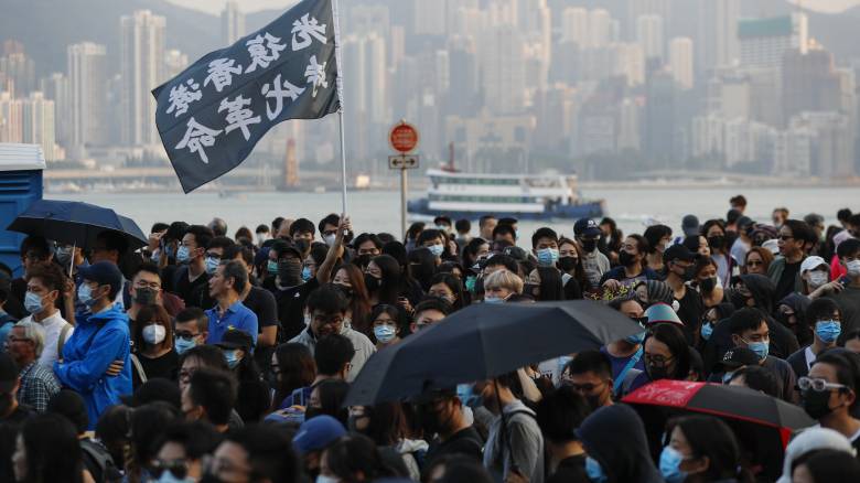 Χονγκ Κονγκ: Δημοσιονομικό έλλειμμα για πρώτη φορά σε 15 χρόνια λόγω της πολιτικής κρίσης