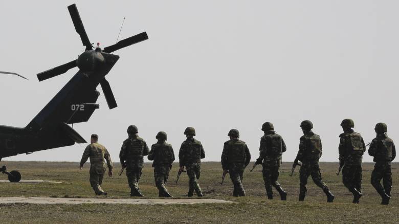 WSJ: Η Ουάσιγκτον θα αυξήσει τη στρατιωτική της παρουσία στη Μέση Ανατολή