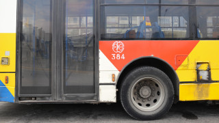 Κακοκαιρία «Διδώ»: Λεωφορείο του ΟΑΣΘ γέμισε νερά