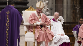 Ο πάπας Φραγκίσκος κατήργησε το απόρρητο που κάλυπτε παιδεραστές κληρικούς