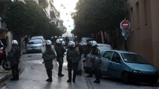 «Πόλεμος» κυβέρνησης - ΣΥΡΙΖΑ για την αστυνομική επιχείρηση στο Κουκάκι