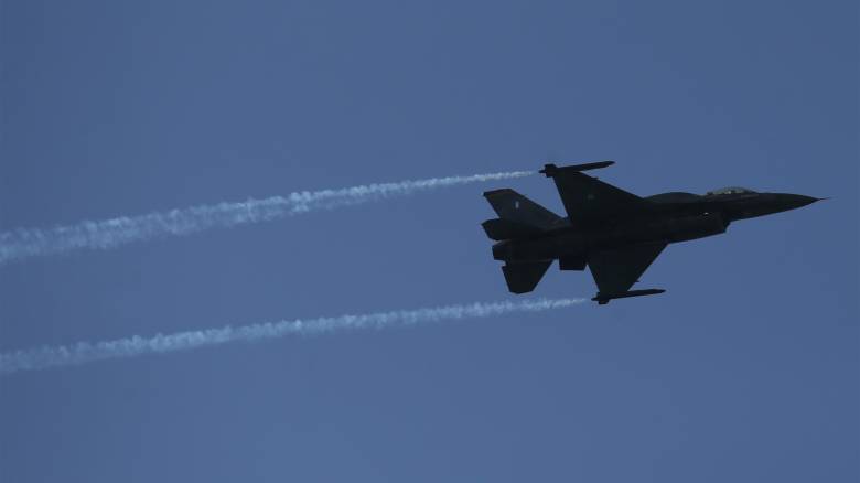 Υπεγράφη η συμφωνία με τη Lockheed Martin για την αναβάθμιση των F-16