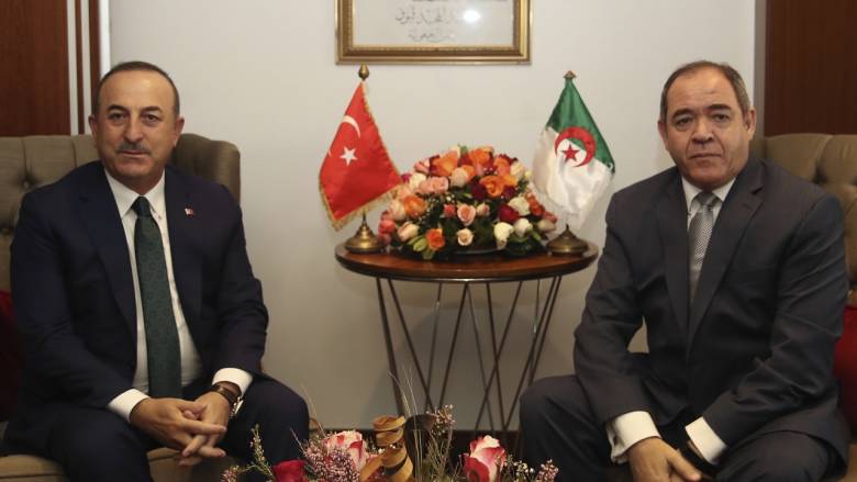 Μετά την Τυνησία, η Αλγερία: Αναζήτηση συμμάχων από Ερντογάν - Σάρατζ για το Λιβυκό