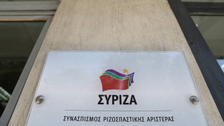 ΣΥΡΙΖΑ κατά Μητσοτάκη: Σε αμφισβήτηση πάγιες σταθερές της ελληνικής διπλωματίας