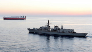 Ελλάδα και ΕΕ ετοιμάζουν ναυτική δύναμη για τα Στενά του Ορμούζ