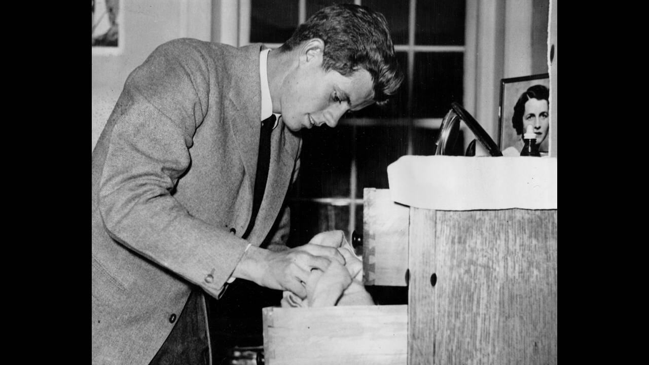 1939, Μασαχουσέτη. Ο Τζον Φ. Κένεντι, στο πρώτο του έτος ως φοιτητής του Πανεπιστημίου Χάρβαρντ.