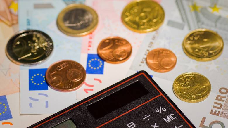 Απλήρωτοι φόροι 8 δισ. ευρώ το 2019 - Στα 105,6 δισ. τα χρέη προς το Δημόσιο
