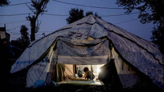 Νέα κέντρα προσφύγων: Η περιφέρεια του Β. Αιγαίου διακόπτει κάθε συνεργασία με την κυβέρνηση