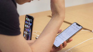 Κοροναϊός: Λιγότερα iPhones θα είναι διαθέσιμα προς πώληση προειδοποιεί η Apple