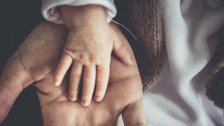 Επίδομα γέννησης: Τα κριτήρια - Πότε θα πληρωθεί η πρώτη δόση