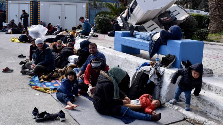 Αποστολή CNN Greece στη Μυτιλήνη: Σε αρματαγωγό οι νεοαφιχθέντες πρόσφυγες τις επόμενες ώρες