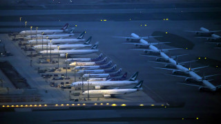 Κορωνοϊός: Χιλιάδες ακυρώσεις πτήσεων παγκοσμίως