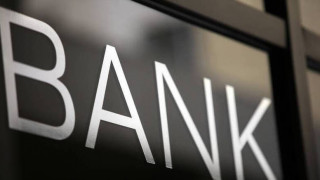 Κορωνοϊός: Τρόπους να φρενάρουν μια νέα κρίση «κόκκινων» δανείων ψάχνουν κυβέρνηση και τράπεζες