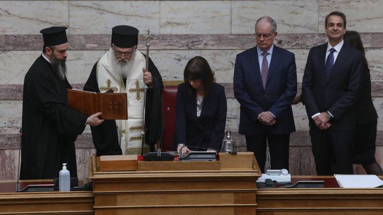 Aikaterinh Sakellaropoyloy Poia Einai H Nea Proedros Ths Dhmokratias Cnn Gr