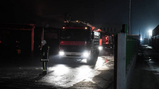 Καλαμαριά: Μεγάλη φωτιά σε κτήριο του πρώην στρατοπέδου Κόδρα