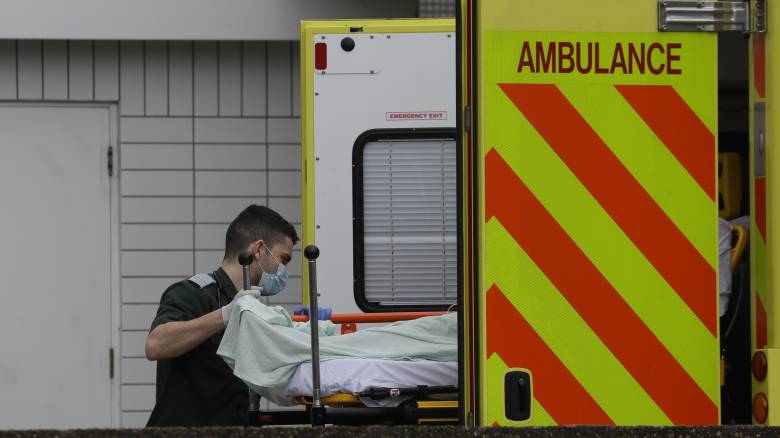 Κορωνοϊός - Βρετανία: Πέθανε 13χρονος σε νοσοκομείο του Λονδίνου