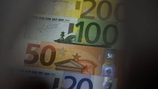 Κορωνοϊός: Πότε θα καταβληθούν τα χρήματα της αποζημίωσης των 800 ευρώ