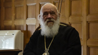Εξιτήριο για τον Αρχιεπίσκοπο Ιερώνυμο μετά την τοποθέτηση βηματοδότη