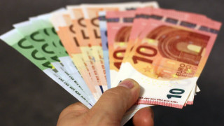 Κορωνοϊός: Μετά το Πάσχα θα λάβουν τα 800 ευρώ ελεύθεροι επαγγελματίες και μικρές επιχειρήσεις