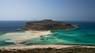 Σουηδικό περιοδικό εκθειάζει ελληνικά νησιά εν μέσω κορωνοϊού