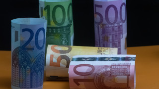 Κορωνοϊός: Ποιοι θα πάρουν τα 800 ευρώ και τον Μάιο