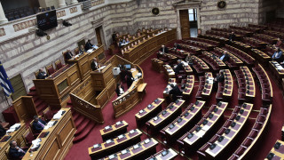 Βουλή - ΣΥΡΙΖΑ: Να ξεκινήσει από τη Βουλή η σταδιακή άρση των περιοριστικών μέτρων