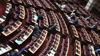 Βουλή: Γιατί αποχώρησε ο ΣΥΡΙΖΑ από τη ψηφοφορία για το περιβαλλοντικό νομοσχέδιο