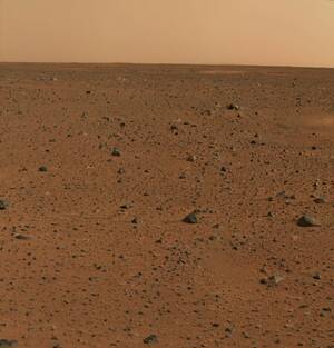 6 Ιανουαρίου 2004: Η πρώτη έγχρωμη εικόνα του Άρη που τραβήχτηκε από την πανοραμική κάμερα στο Mars Exploration Rover Spirit.