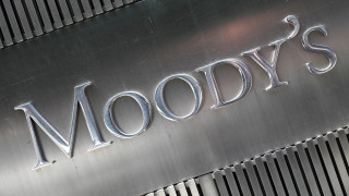 Moody's: Ο κορωνοϊός διέκοψε τη βελτίωση του πιστωτικού προφίλ της Ελλάδας