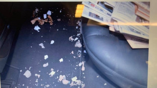Τρομο-φάκελος στον Λουκά Παπαδήμο: Φωτογραφίες – ντοκουμέντο τρία χρόνια μετά την επίθεση