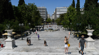 Handelsblatt: Η Ελλάδα χρειάζεται τουρίστες φέτος περισσότερο από κάθε άλλη χρονιά