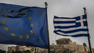 Νέα έκδοση δεκαετούς ομολόγου δρομολογεί η Ελλάδα – Κρίσιμες οι σημερινές αποφάσεις της ΕΚΤ