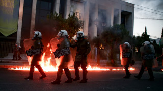 Πορεία για τον Φλόιντ στην Αθήνα: Στο αυτόφωρο οι πέντε συλληφθέντες για τα επεισόδια