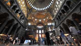 Ημερομηνία για τη λειτουργία της Αγίας Σοφίας ως τζαμί δίνει το κόμμα του Ερντογάν