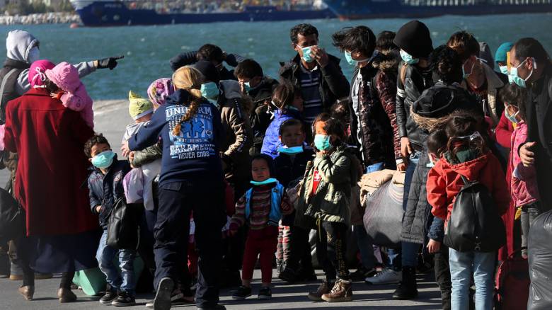 Βάρκα με 27 πρόσφυγες έφτασε στη Μυτιλήνη