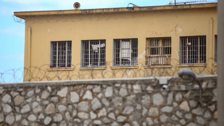 Θεσσαλονίκη: Στη φυλακή τρεις άνδρες που απήγαγαν μετανάστη