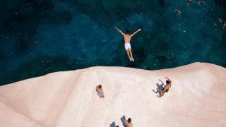 «Ατελείωτο ελληνικό καλοκαίρι» - «Απολαμβάνουμε Ελλάδα»: Τα νέα σποτ για τον τουρισμό
