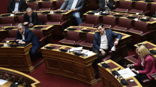Άγριος καυγάς Γεννηματά-Τσίπρα στη Βουλή στη συζήτηση του νομοσχεδίου για τις διαδηλώσεις