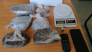 Δύο συλλήψεις για κατοχή ηρωίνης και κάνναβης στο Ζεφύρι