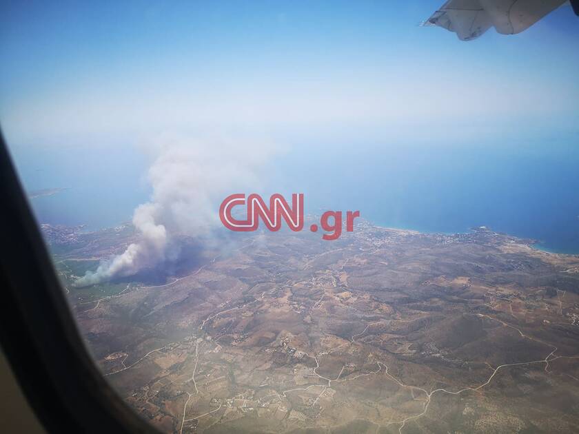 Φωτιά στο Λαύριο: Συγκλονιστικές εικόνες από ψηλά - CNN.gr
