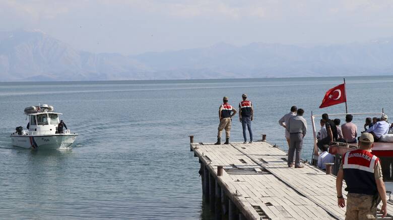 Τουρκία: Στους 40 οι νεκροί από το ναυάγιο στην λίμνη Βαν