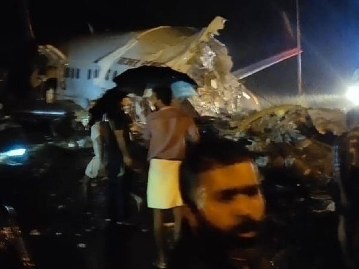 Αεροπορική τραγωδία στην Ινδία: Τουλάχιστον 16 νεκροί και 123 τραυματίες - CNN.gr