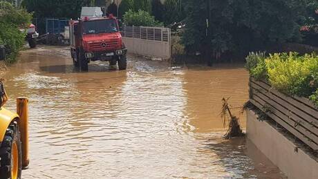 Πλημμύρες Εύβοια: Εικόνες από τις επιχειρήσεις - CNN.gr